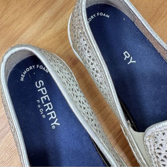 Sperry Seaside Perforated Leather‎ Slip On Sneakers Metallic Sliver 6.5 - Picture 8 of 11